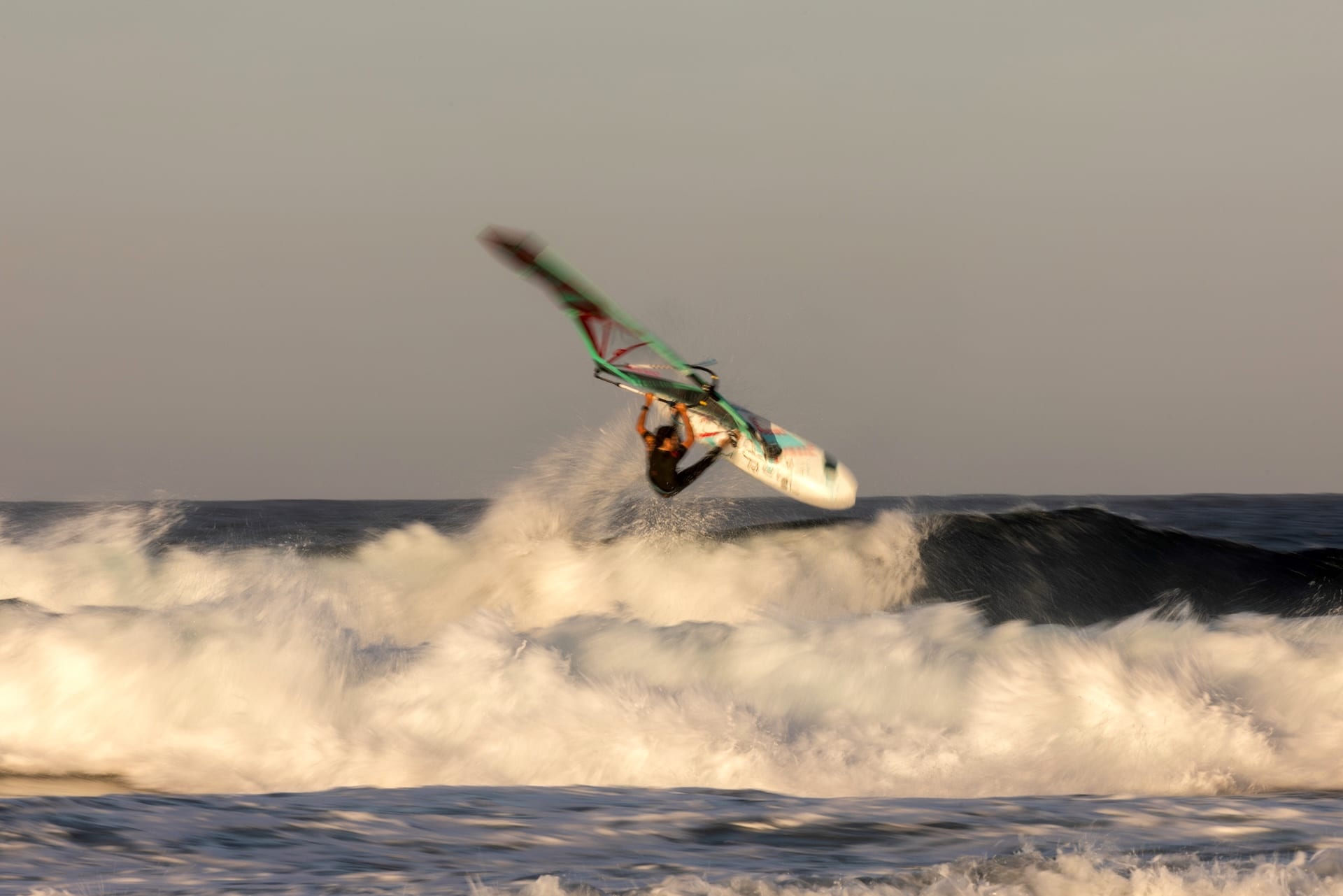 2026 Tabou, Board, Da Curve, Wave, waveriding, waveboard, THomas Travers, pro model, JP magic wave, Duotone grip 3, grip 4, JP ultimate wave