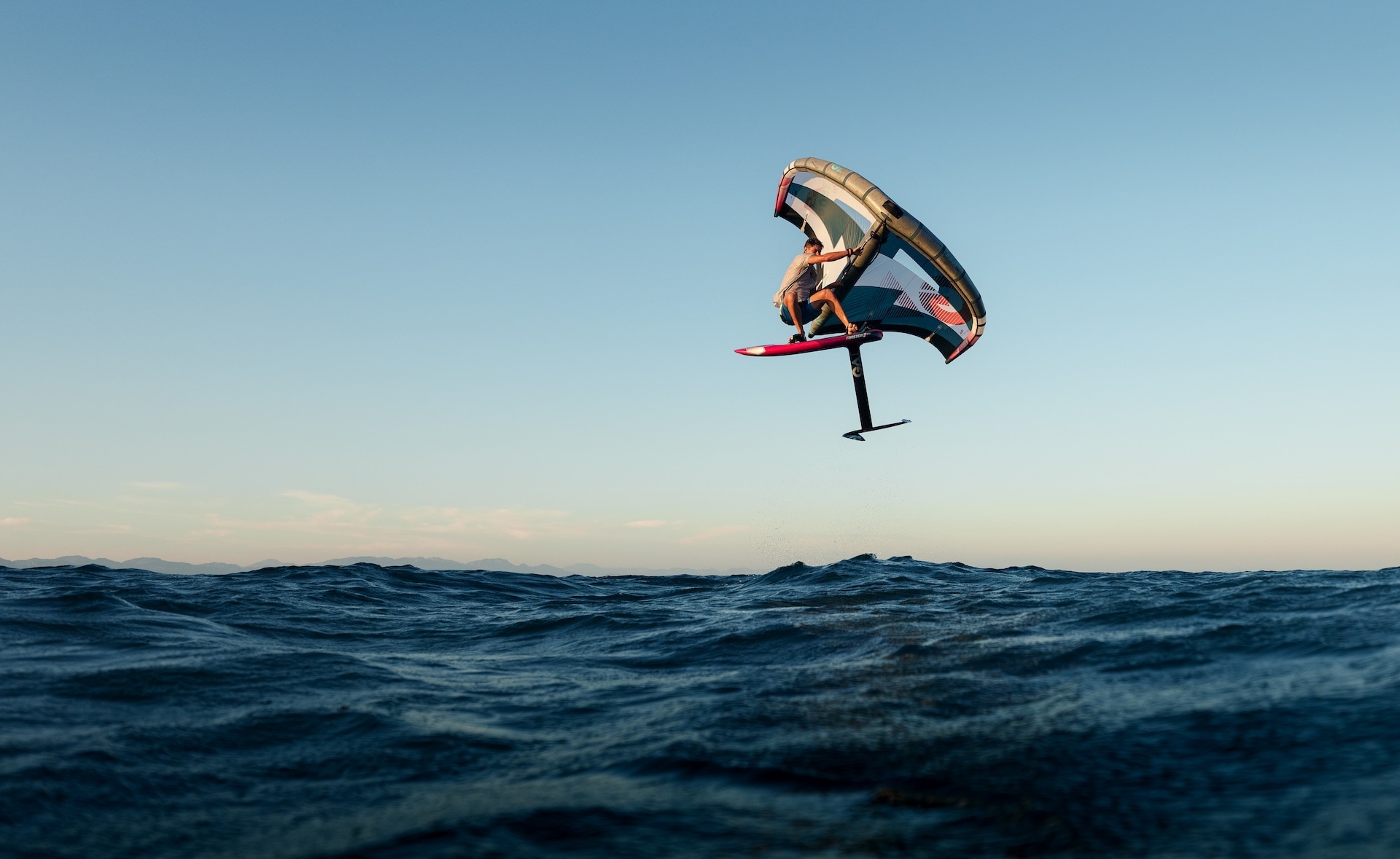 Tabou Twister, High Performance, Radical riding, Freestyle, Freride, surf foil, performance, freeride, wingfoil board 2026, Wingsurf, wing, board, foil