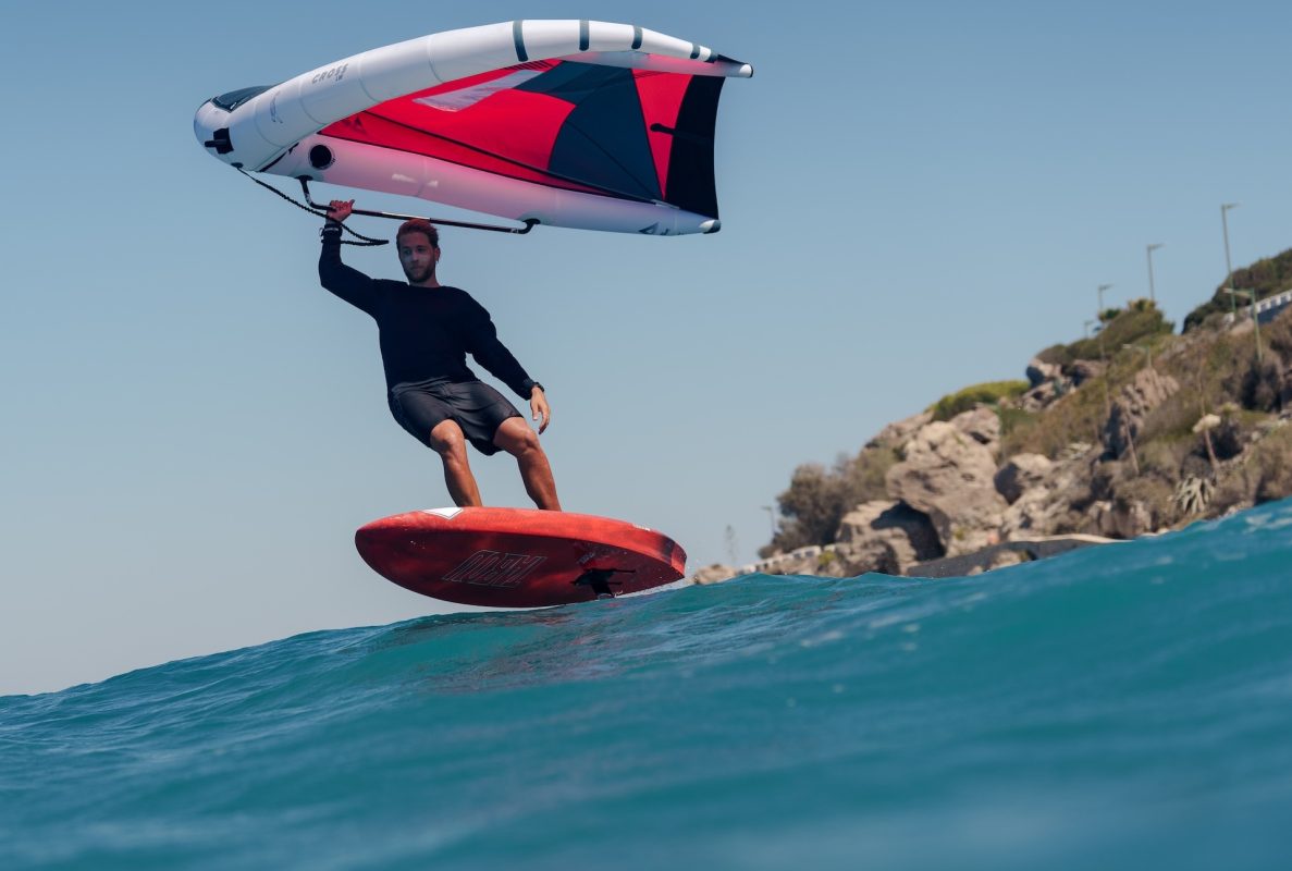 Tabou Super Yaka, lightwing, mid-length, down wind, Allround freeride, wingfoil board 2026, Wingsurf, wing, board, foil
